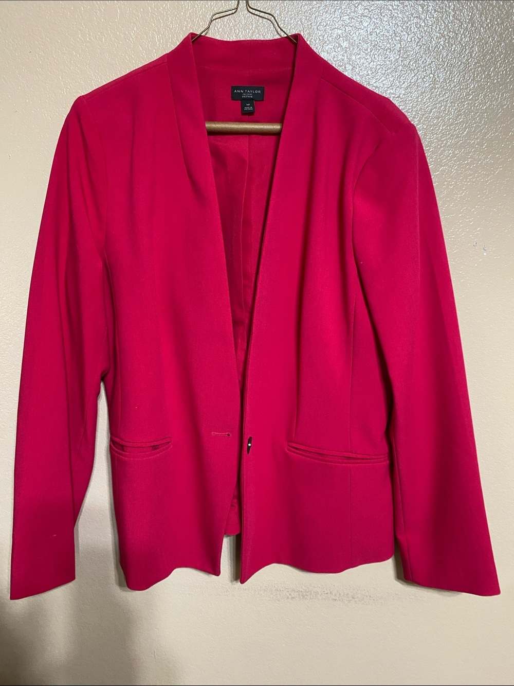 Ann Taylor Open-Front Blazer in Hot Pink
